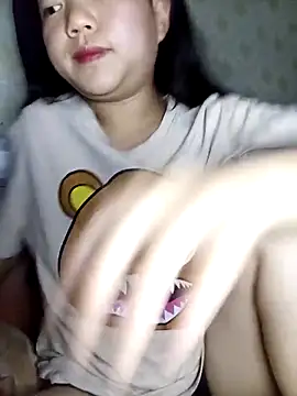 Snapshot of Quynhsumon chatting on February 22, 2026, 2:52 pm Quynhsumon online show from February 22, 2026, 2:52 pm