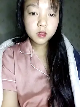 Snapshot of Quynhsumon chatting on February 4, 2026, 2:56 pm Quynhsumon online show from February 4, 2026, 2:56 pm