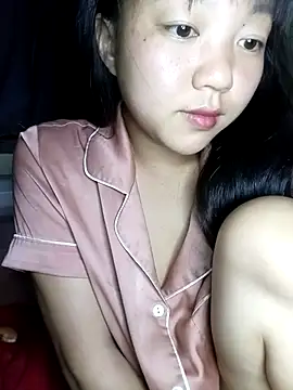 Snapshot of Quynhsumon chatting on March 2, 2026, 3:52 pm Quynhsumon online show from March 2, 2026, 3:52 pm