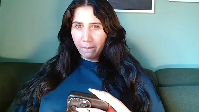 Snapshot of urgodscarlett chatting on October 22, 2025, 3:11 pm urgodscarlett online show from October 22, 2025, 3:11 pm