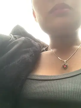 Lara-11 online show from December 16, 2025, 2:05 am