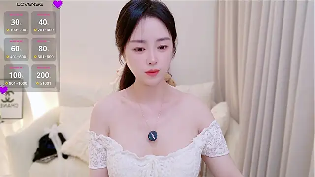 Xiaotaimei 666 online show from May 17, 2026, 1:00 pm
