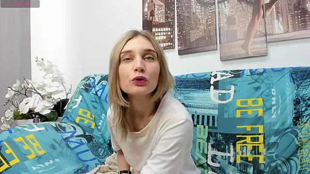 Tenderly Sophie online show from April 30, 2026, 1:23 am