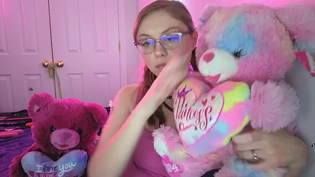 Snapshot of daddysprincess731 chatting on April 20, 2026, 12:35 am daddysprincess731 online show from April 20, 2026, 12:35 am
