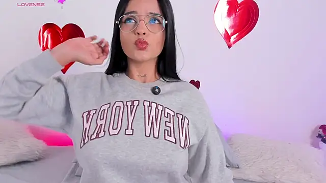 Snapshot of Sophie_Duarte chatting on February 13, 2026, 3:17 am Sophie Duarte online show from February 13, 2026, 3:17 am