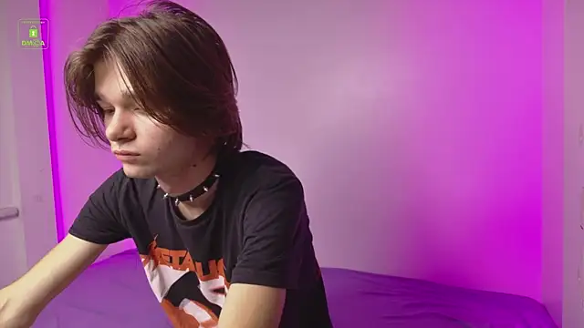 Snapshot of DavidLeatherhofff chatting on November 22, 2025, 3:22 pm DavidLeatherhofff online show from November 22, 2025, 3:22 pm