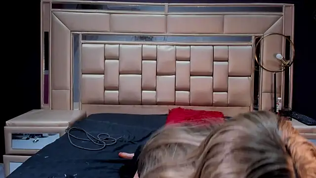 Snapshot of ChloeMendez chatting on December 19, 2025, 12:29 pm ChloeMendez online show from December 19, 2025, 12:29 pm