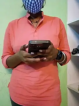 Snapshot of Rinki_hoty chatting on October 25, 2025, 8:35 am Rinki hoty online show from October 25, 2025, 8:35 am