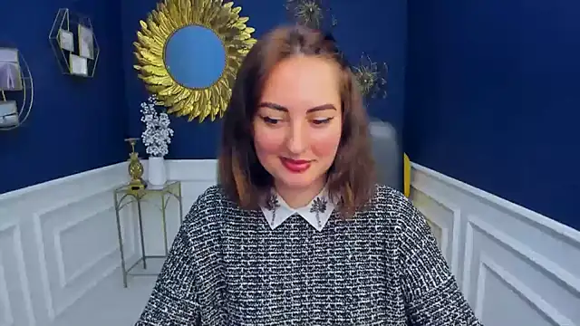 NoraSimons online show from April 7, 2026, 5:31 am