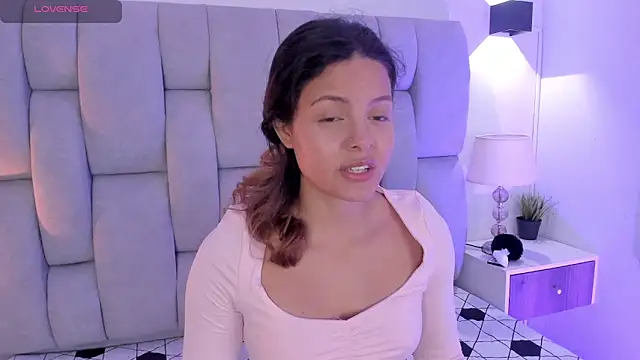 Amatista desire online show from February 9, 2026, 11:41 am