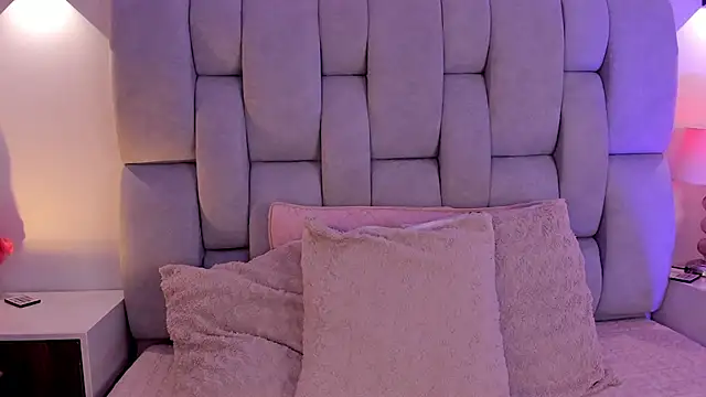 Amatista desire online show from February 17, 2026, 12:13 pm