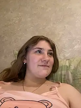 Snapshot of Emily_Sweety__ chatting on October 25, 2025, 10:47 am Emily Sweety   online show from October 25, 2025, 10:47 am