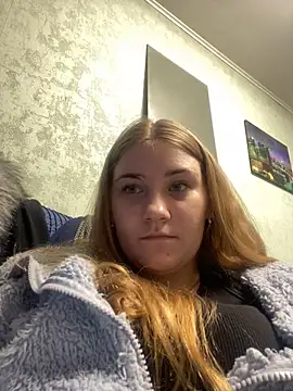 Snapshot of Emily_Sweety__ chatting on October 22, 2025, 9:20 am Emily Sweety   online show from October 22, 2025, 9:20 am