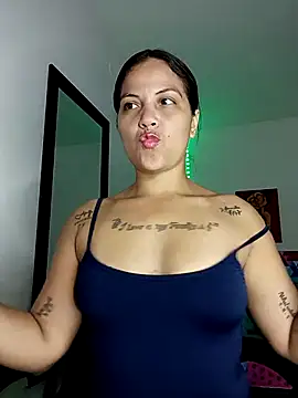 tattyHot95 online show from December 2, 2025, 2:08 pm