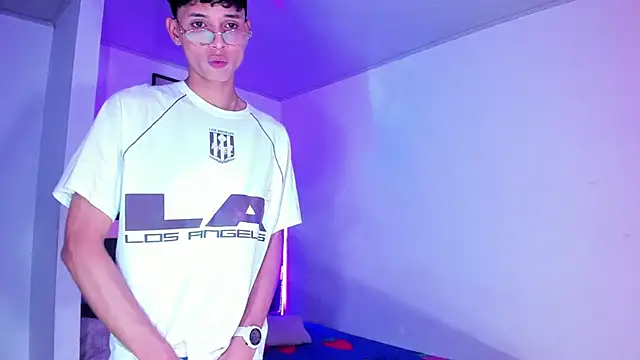 boyswantingplay online show from February 6, 2026, 7:37 am