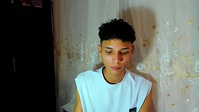 boyswantingplay online show from January 8, 2026, 7:09 pm