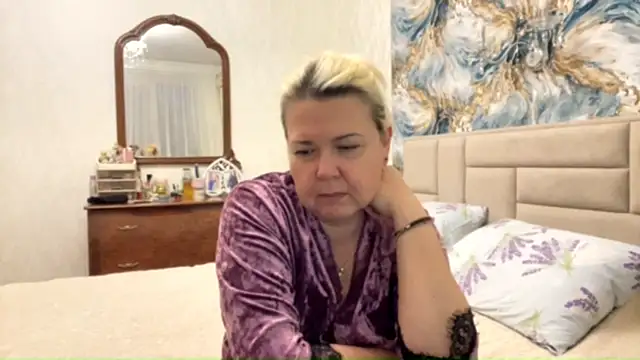 Snapshot of Galatea_2025 chatting on April 17, 2026, 5:05 pm Galatea 2025 online show from April 17, 2026, 5:05 pm