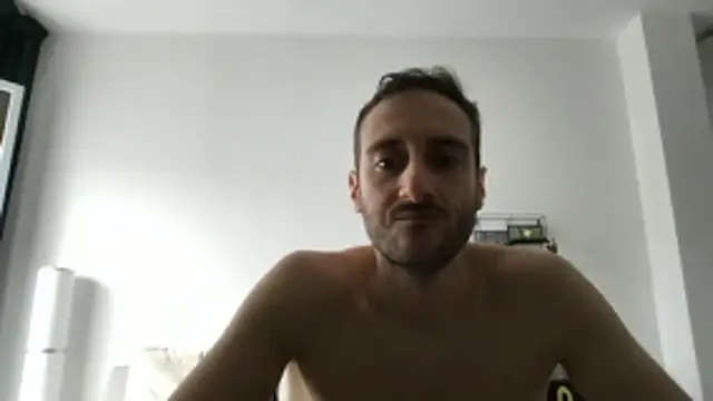LukaShyGuy online show from May 28, 2026, 6:43 am