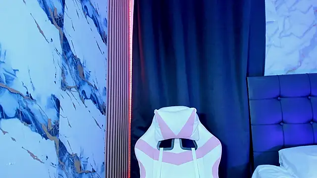 Snapshot of Scarlet_DLuce chatting on January 6, 2026, 9:02 am Scarlet DLuce online show from January 6, 2026, 9:02 am