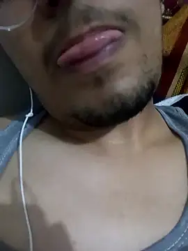 Snapshot of Maleguy999 chatting on October 21, 2025, 9:14 pm Maleguy999 online show from October 21, 2025, 9:14 pm
