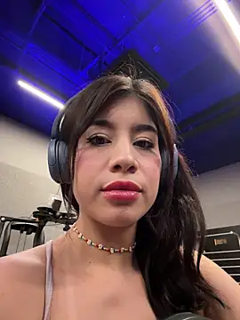 LisaMartinez34 online show from February 20, 2026, 3:36 pm