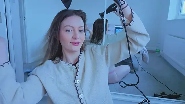 Snapshot of Lovelavender_ chatting on March 3, 2026, 12:56 pm Lovelavender online show from March 3, 2026, 12:56 pm