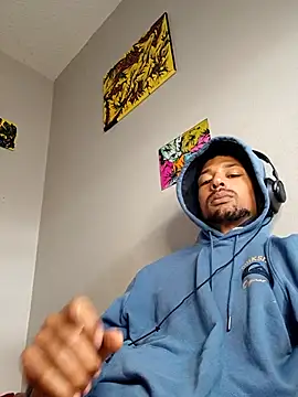 Snapshot of BigPrettyDick777 chatting on March 1, 2026, 7:14 pm BigPrettyDick777 online show from March 1, 2026, 7:14 pm