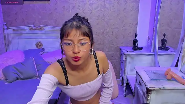 Snapshot of Noa_clk chatting on March 21, 2026, 1:51 am Noa clk online show from March 21, 2026, 1:51 am