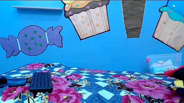 Snapshot of katty18love18 chatting on November 7, 2025, 1:10 am katty18love18 online show from November 7, 2025, 1:10 am