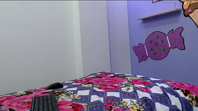 Snapshot of katty18love18 chatting on November 16, 2025, 12:48 am katty18love18 online show from November 16, 2025, 12:48 am