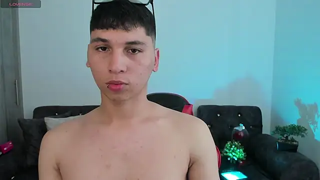 Angel rivers online show from November 25, 2025, 6:19 pm