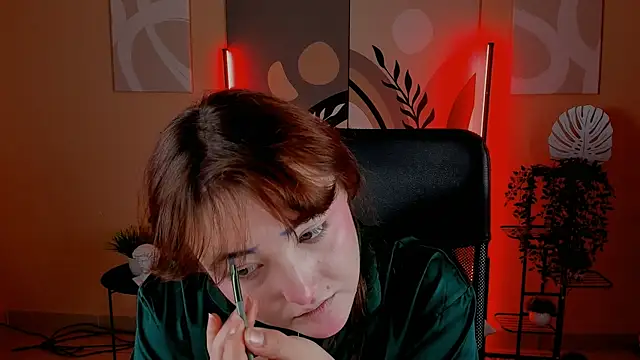 Snapshot of CiriceFreeman chatting on October 31, 2025, 7:05 am CiriceFreeman online show from October 31, 2025, 7:05 am