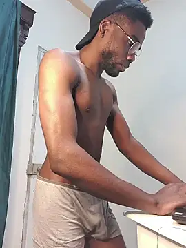 Suamyst 25 online show from November 5, 2025, 5:05 pm