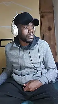 Snapshot of Suamyst_25 chatting on February 25, 2026, 4:45 am Suamyst 25 online show from February 25, 2026, 4:45 am