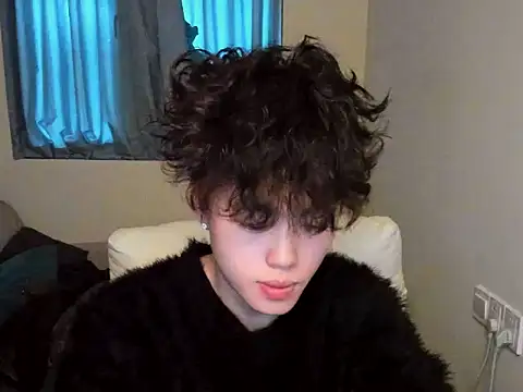 L1kuto online show from November 17, 2025, 6:39 am