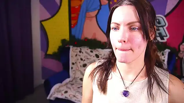 SofieMoons online show from December 19, 2025, 1:35 pm