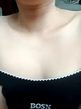 Snapshot of Chouchou688 chatting on November 2, 2025, 4:28 am Chouchou688 online show from November 2, 2025, 4:28 am