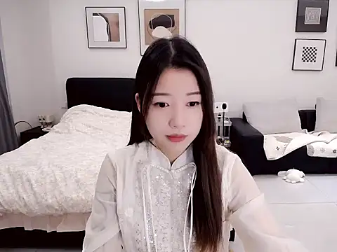minnie-kk online show from October 24, 2025, 7:29 am