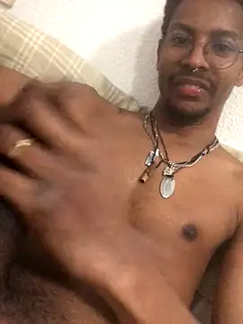 Snapshot of Albert_Madrid chatting on December 5, 2025, 8:13 am Albert Madrid online show from December 5, 2025, 8:13 am