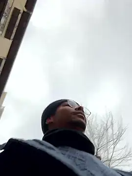 Snapshot of Albert_Madrid chatting on January 13, 2026, 8:40 am Albert Madrid online show from January 13, 2026, 8:40 am