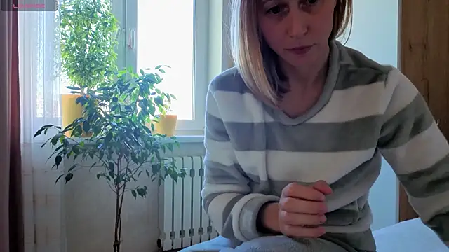 MissNatali  online show from May 16, 2026, 7:51 am