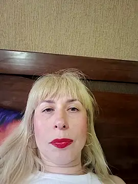 SelinaLovqx online show from June 18, 2026, 5:06 am
