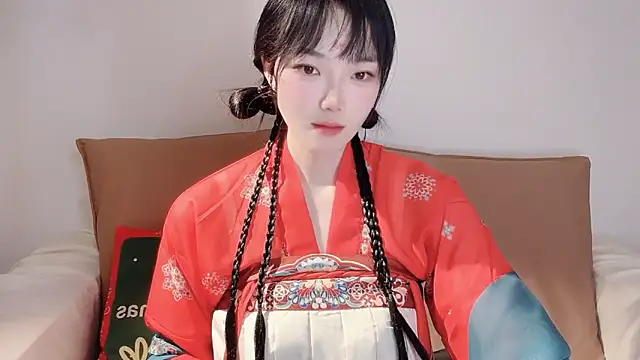 Snapshot of upoo7lt chatting on April 13, 2026, 2:26 am upoo7lt online show from April 13, 2026, 2:26 am