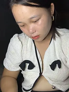 Snapshot of love_pusy09 chatting on October 25, 2025, 5:50 am love pusy09 online show from October 25, 2025, 5:50 am