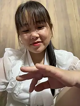 love pusy09 online show from May 12, 2026, 12:51 am
