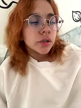 sussiestrawberry online show from January 13, 2026, 12:42 pm