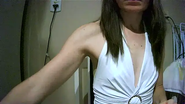 Snapshot of ana_rosadinha chatting on November 22, 2025, 2:21 am ana rosadinha online show from November 22, 2025, 2:21 am