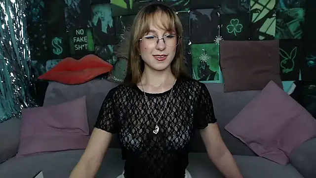 Snapshot of AlishaKellyi chatting on March 7, 2026, 5:36 am AlishaKellyi online show from March 7, 2026, 5:36 am