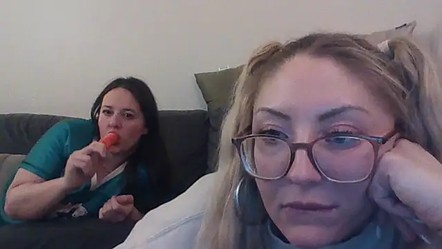 assstrogirl online show from November 10, 2025, 5:34 am