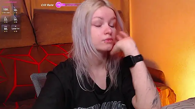 Snapshot of CherryNight6 chatting on February 5, 2026, 5:36 am CherryNight6 online show from February 5, 2026, 5:36 am